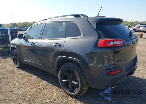 2016 Jeep Cherokee Altitude z USA, uszkodzony, nr VIN 1C4PJMCS3GW167279